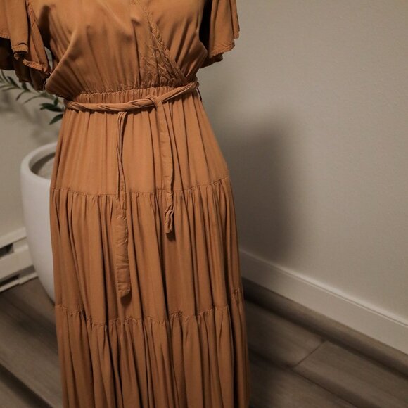 "Petal & Pup" Tan Flowy Dress Barker Dress Small - Picture 4 of 8
